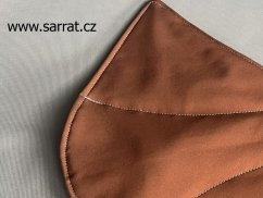 Sofshellová pískací hračka Mantha cinamon