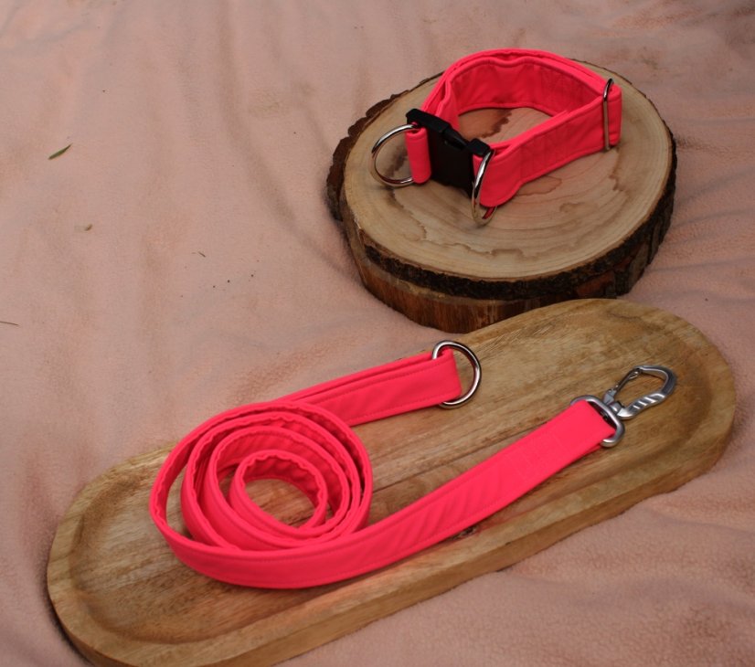 Klasické softshellové vodítko CITY Neon pink - Šířka vodítka: 2 cm, Délka vodítka: 150 cm, Karabina: velká hliníková s pojistkou
