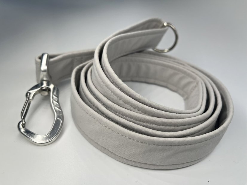 Klasické softshellové vodítko CITY creamy - Šířka vodítka: 3 cm, Délka vodítka: 150 cm, Karabina: velká hliníková s pojistkou