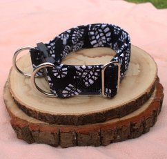 Bezpečnostní softshlelový obojek Waradog SAFETY footprints